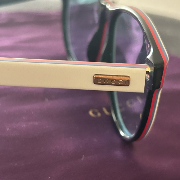 Gucci Sunglasses - Picture 5 of 8